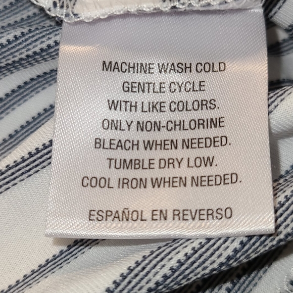 Alfani stretch V-neck geo white t-shirt - Picture 15 of 16